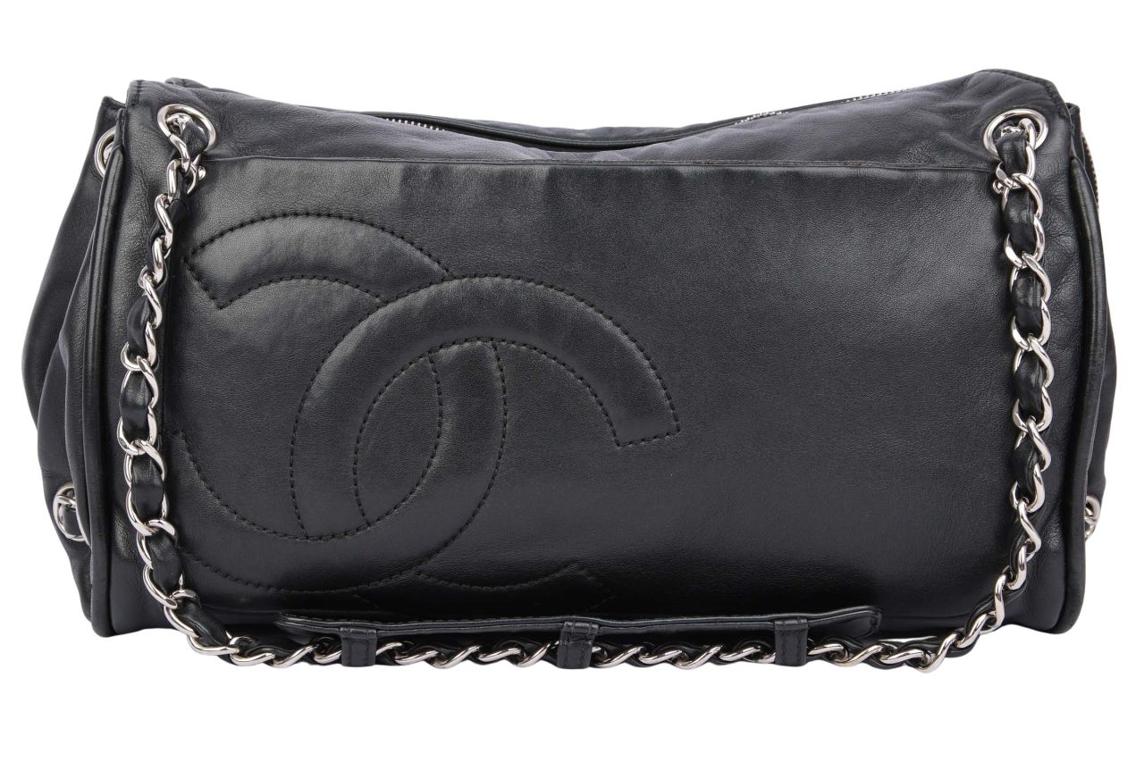 Chanel Vintage Schultertasche Leder Schwarz