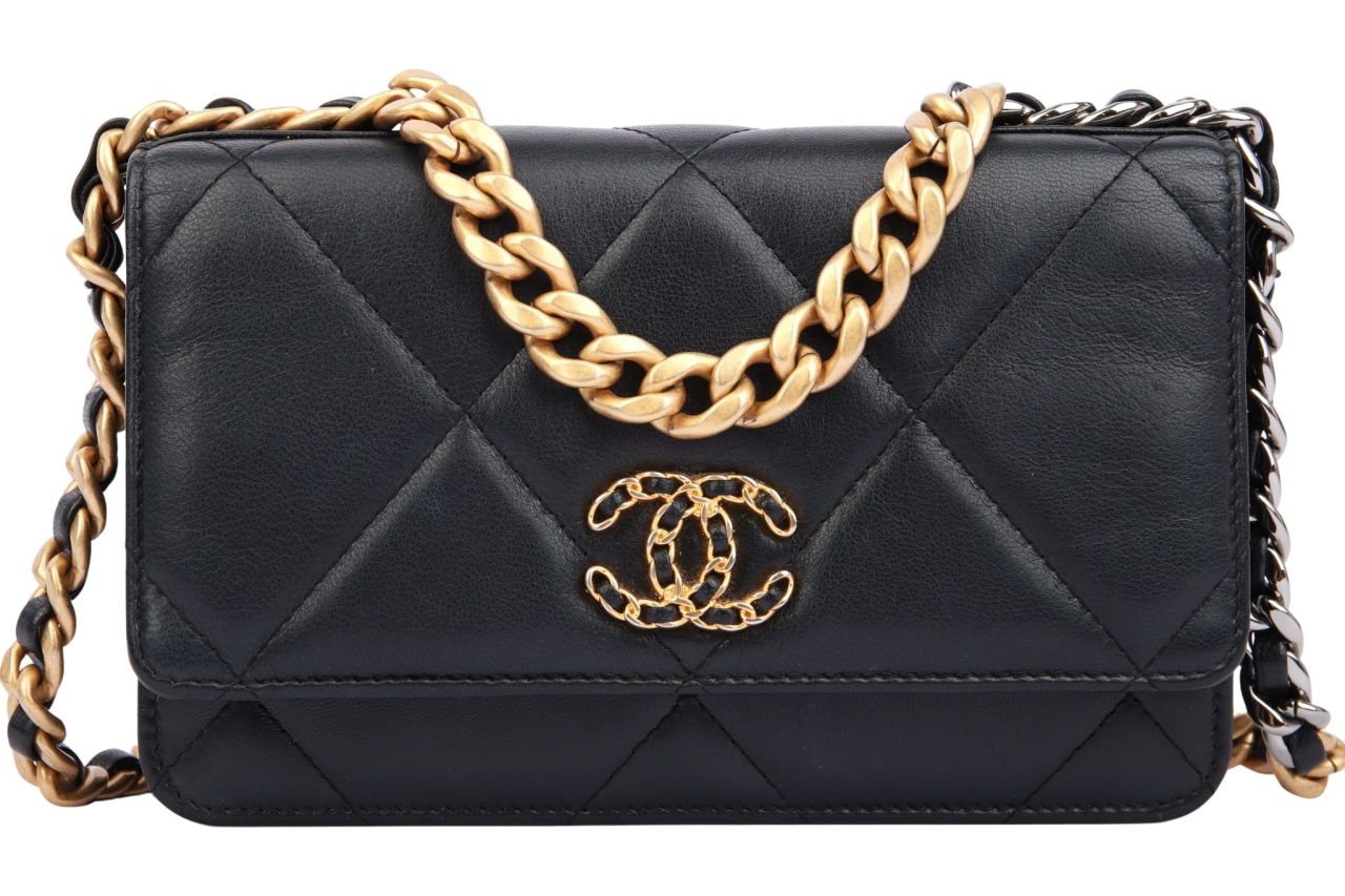 Chanel 19 Wallet On Chain Schwarz