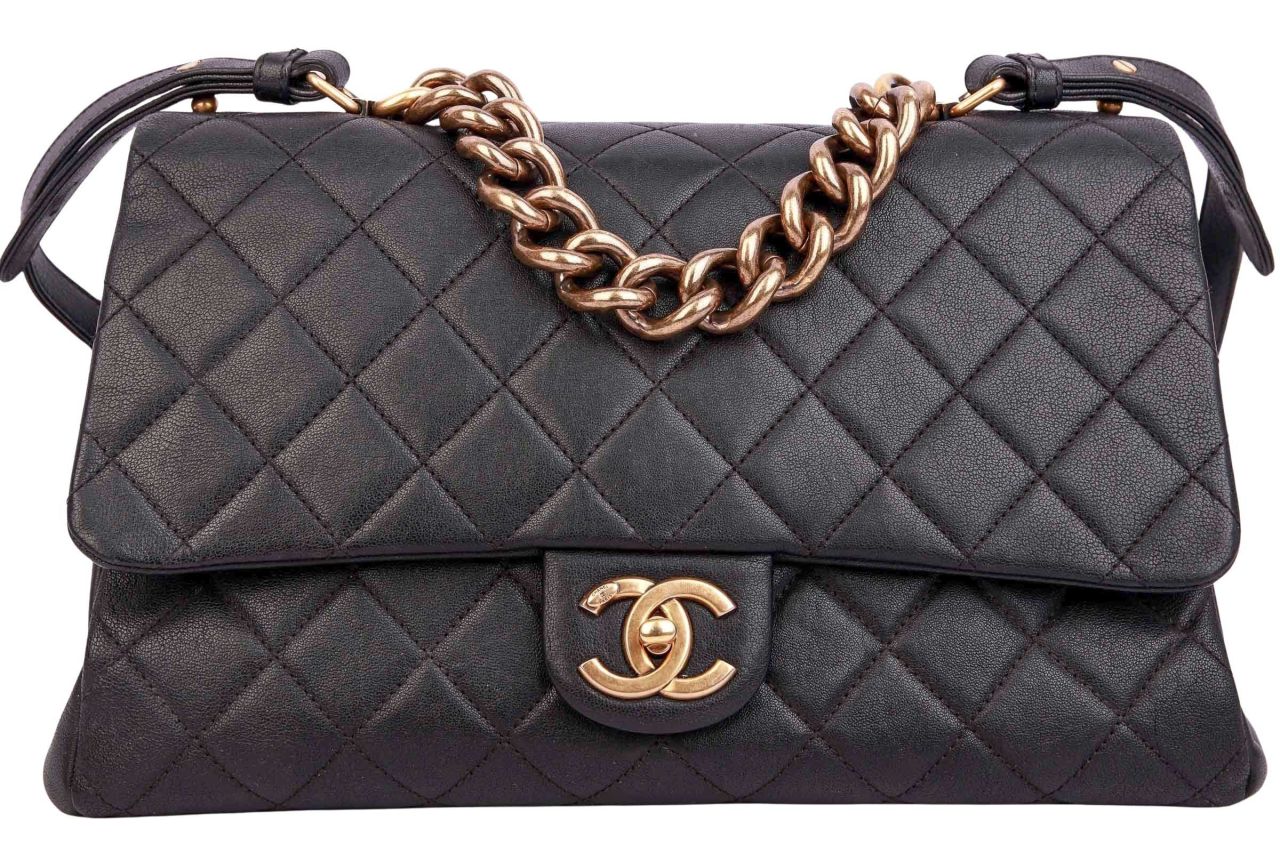 Chanel Trapezio Flap Bag Tasche Schwarz