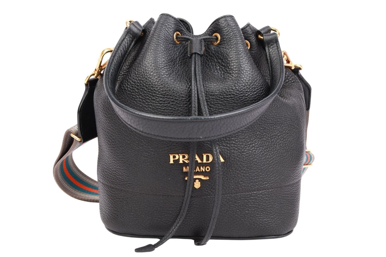 Prada Bucket Bag Schwarz
