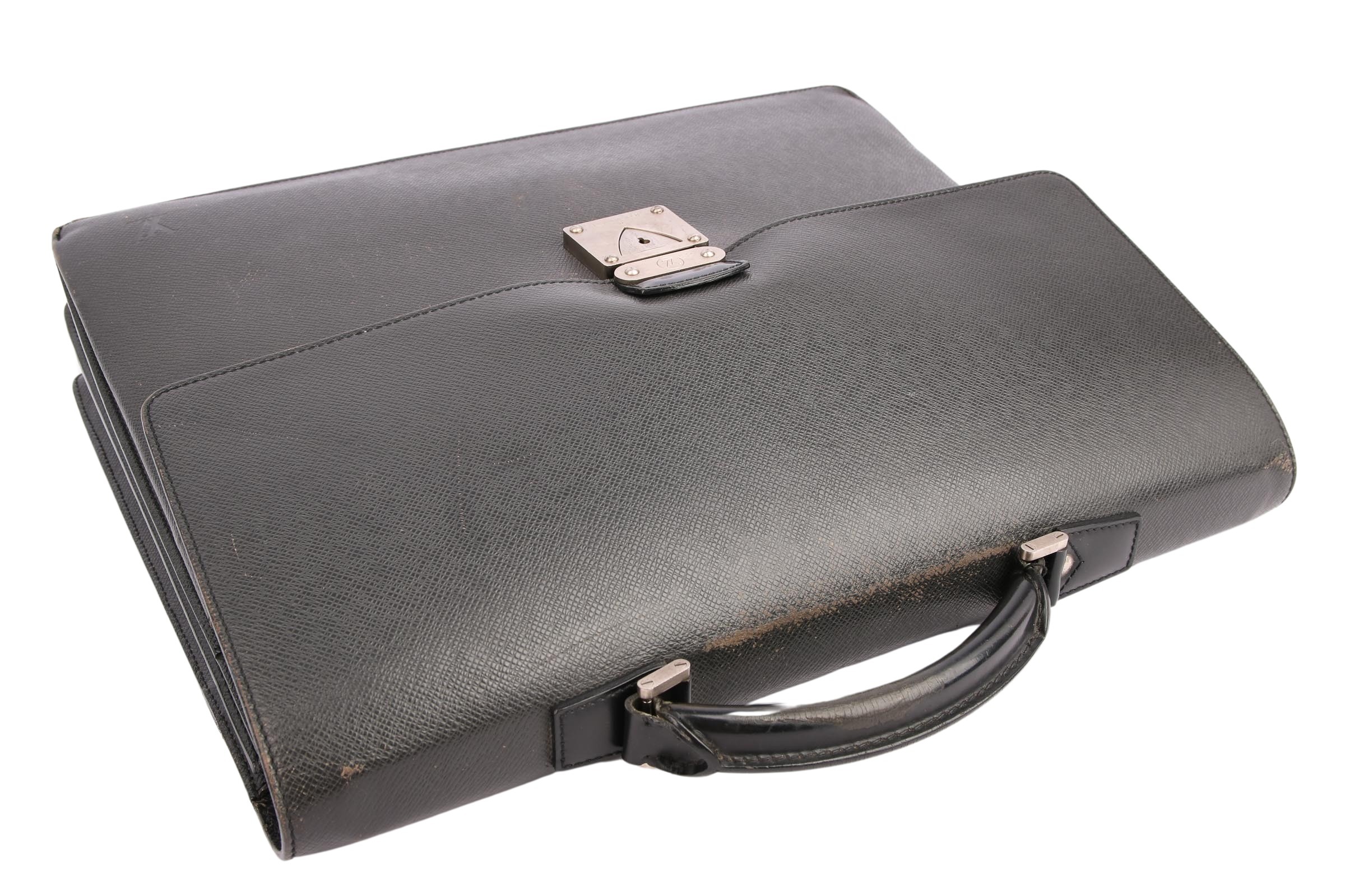 Louis Vuitton Briefcase Taiga Leather Black