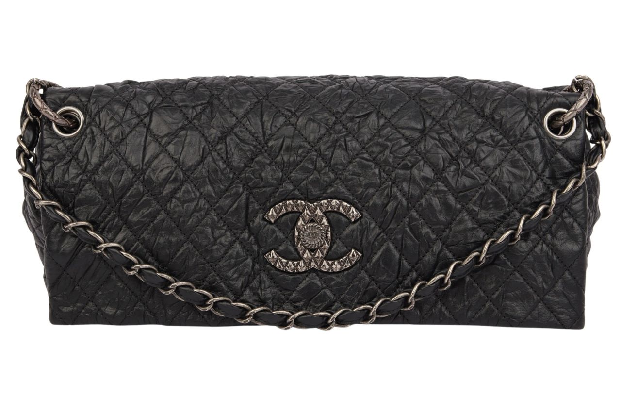 Chanel Fold-Over Flap Bag Schultertasche Schwarz