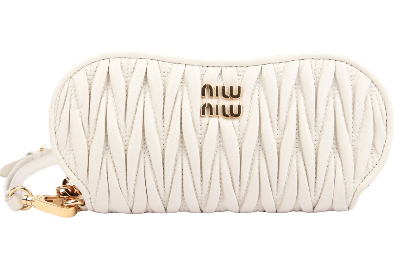 Miu Miu Metalassé Mini Pouch Leder Creme