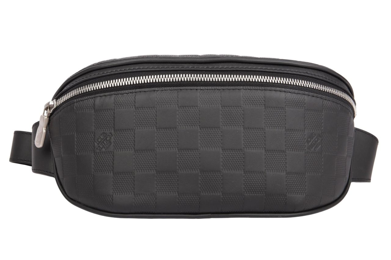 Louis Vuitton Bumbag in Damier Infini Canvas
