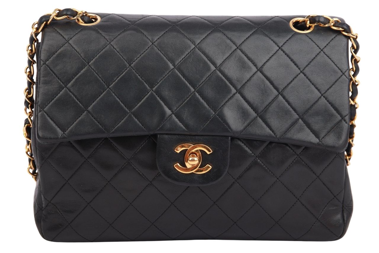 Chanel Square Double Flap Medium Schwarz