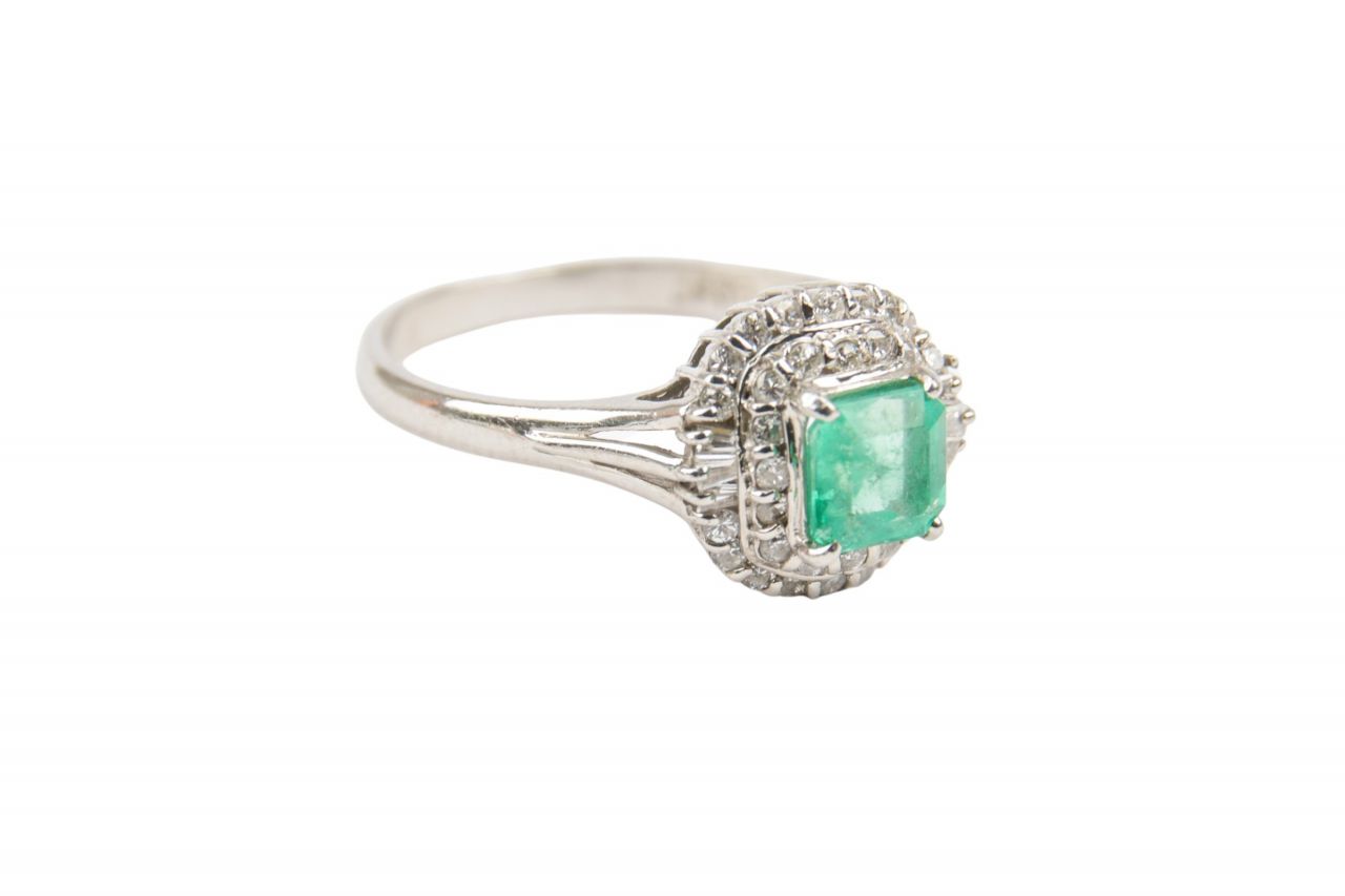 Vintage Ring Platin mit Smaragd und Diamanten Gr. 52