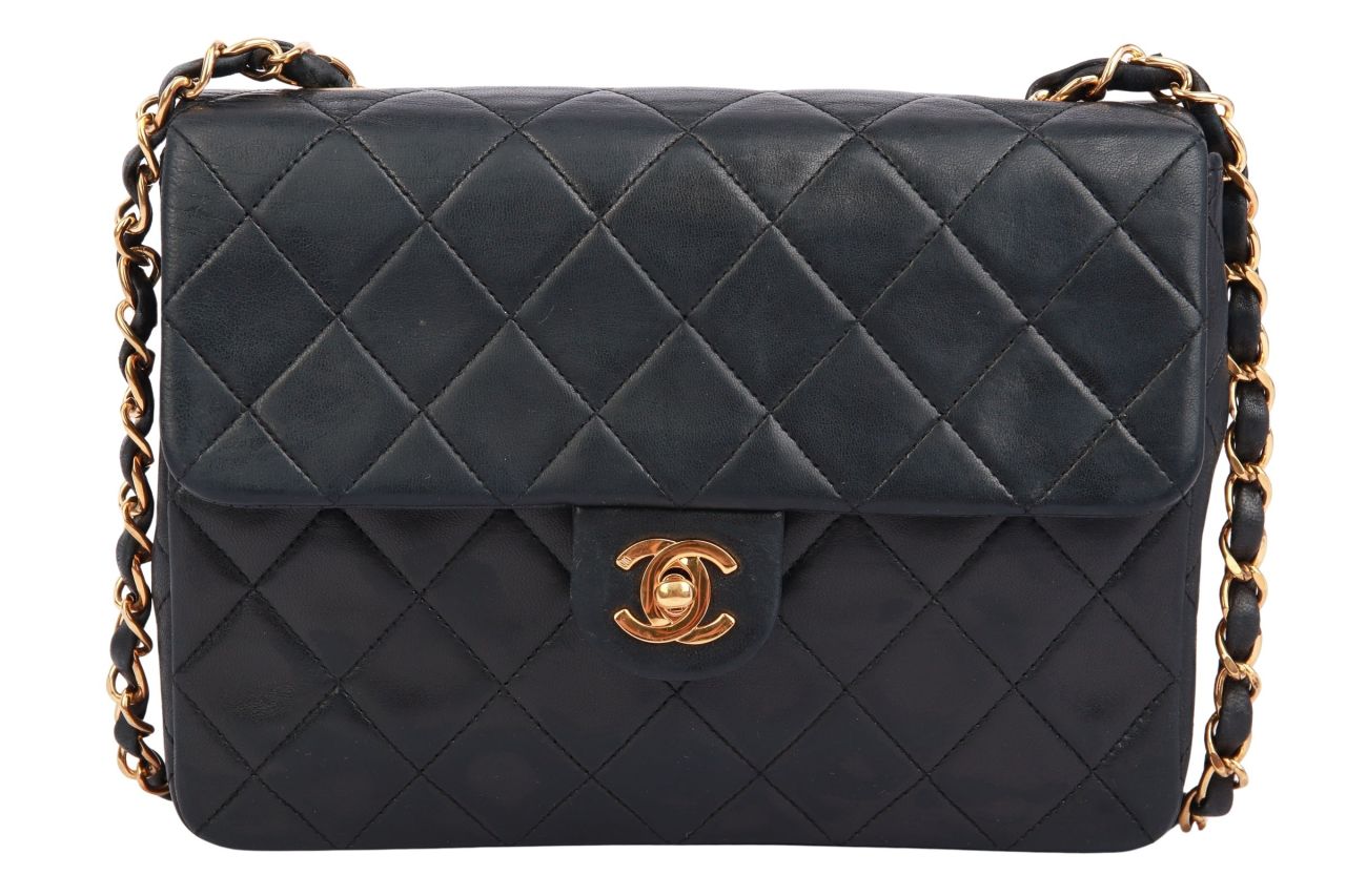 Chanel Timeless Mini Square Schwarz