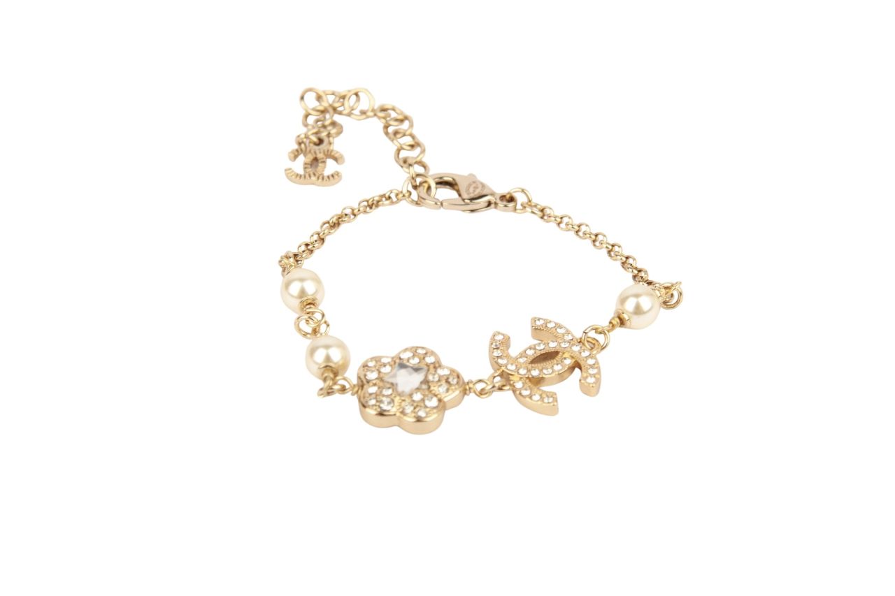 Chanel Armband CC Perlen Gold