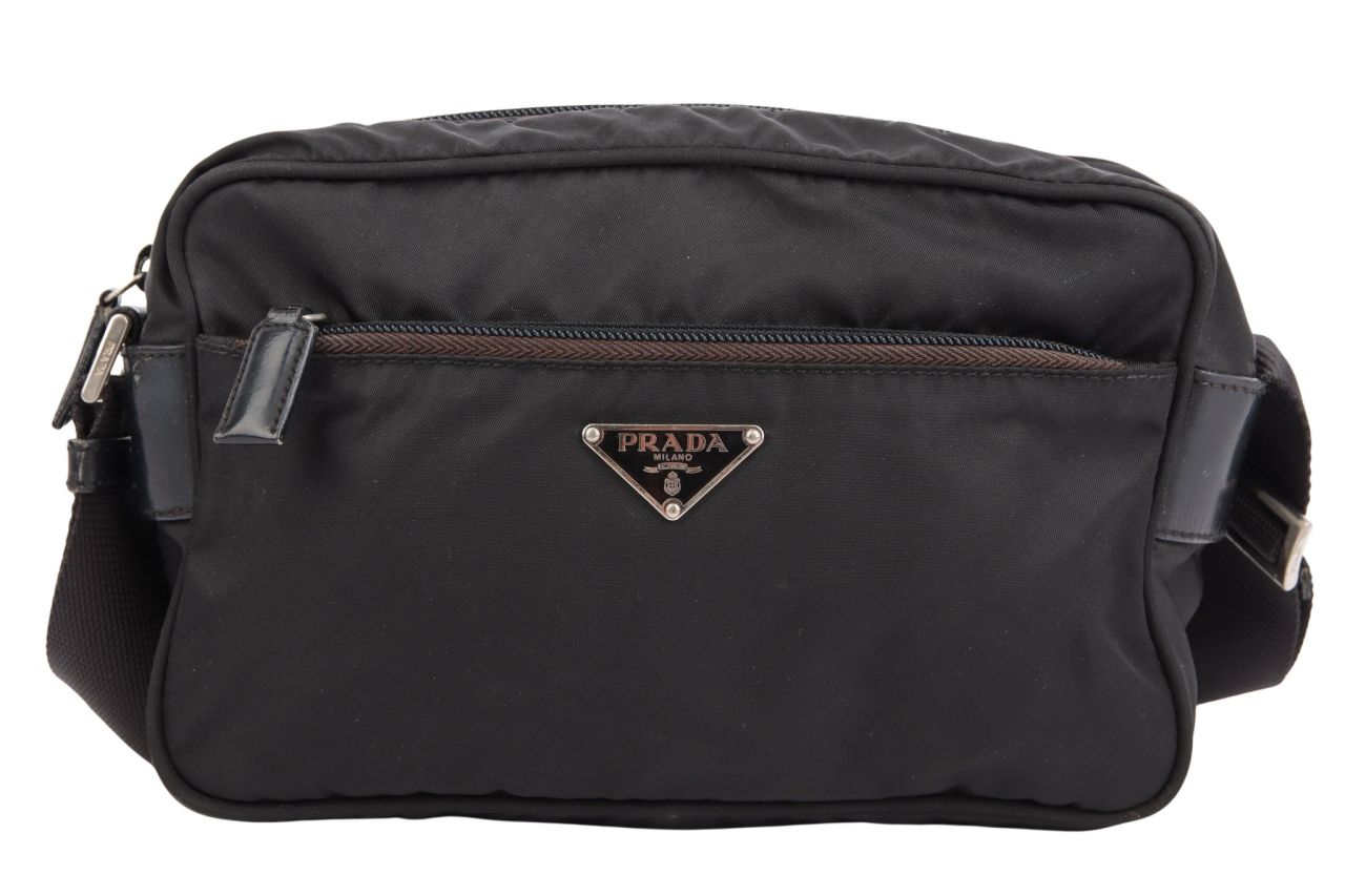 Prada Triangel Nylon Umhängetasche Schwarz