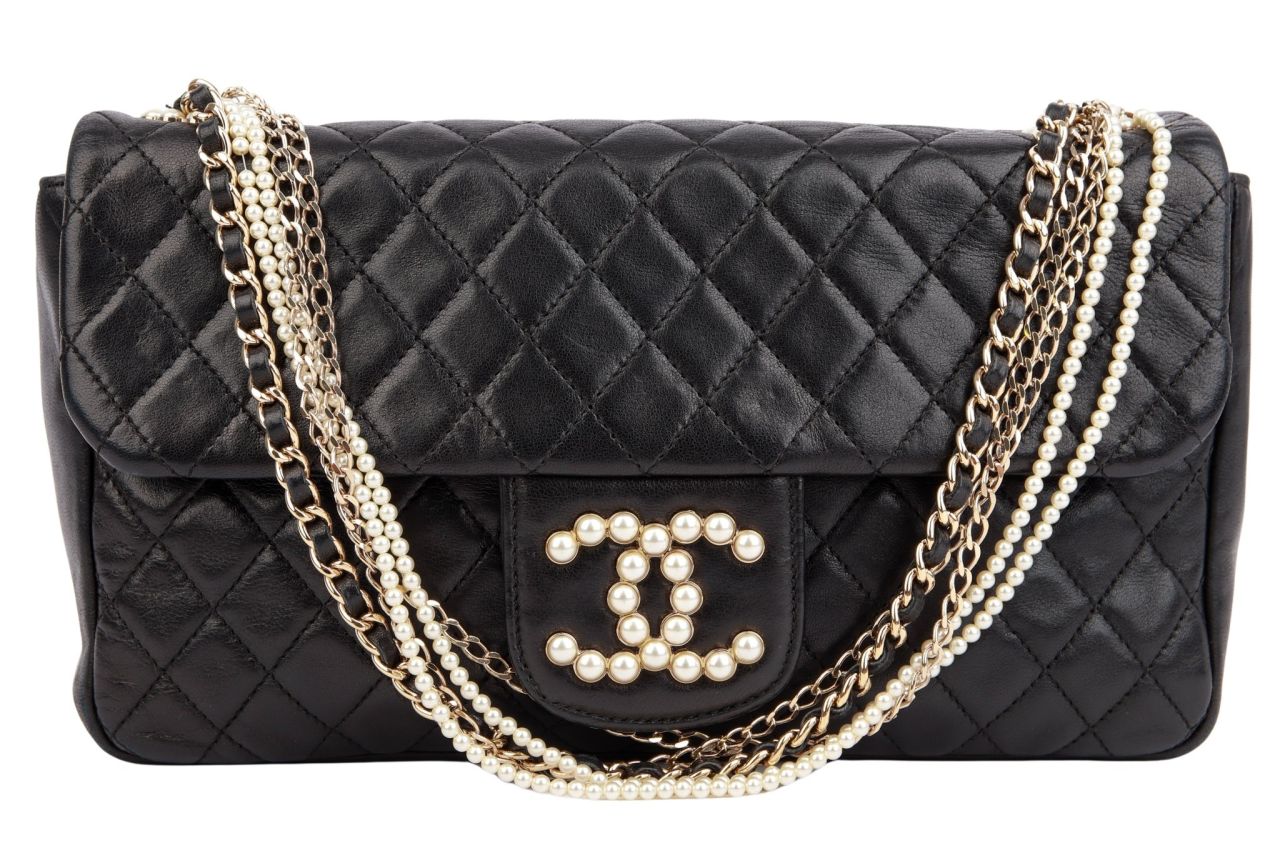 Chanel Flap Bag Perlen Schwarz Leder