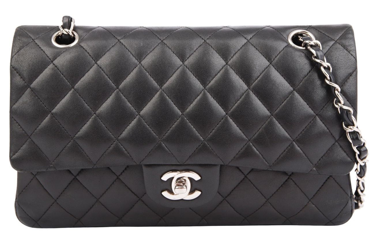 Chanel Classic Flap Bag Schwarz