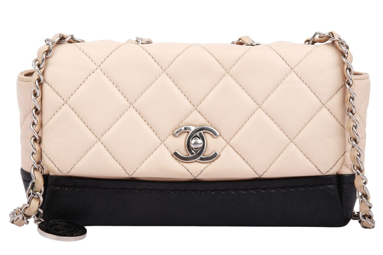 Chanel CC Bicolor Quilted Bag Creme / Schwarz