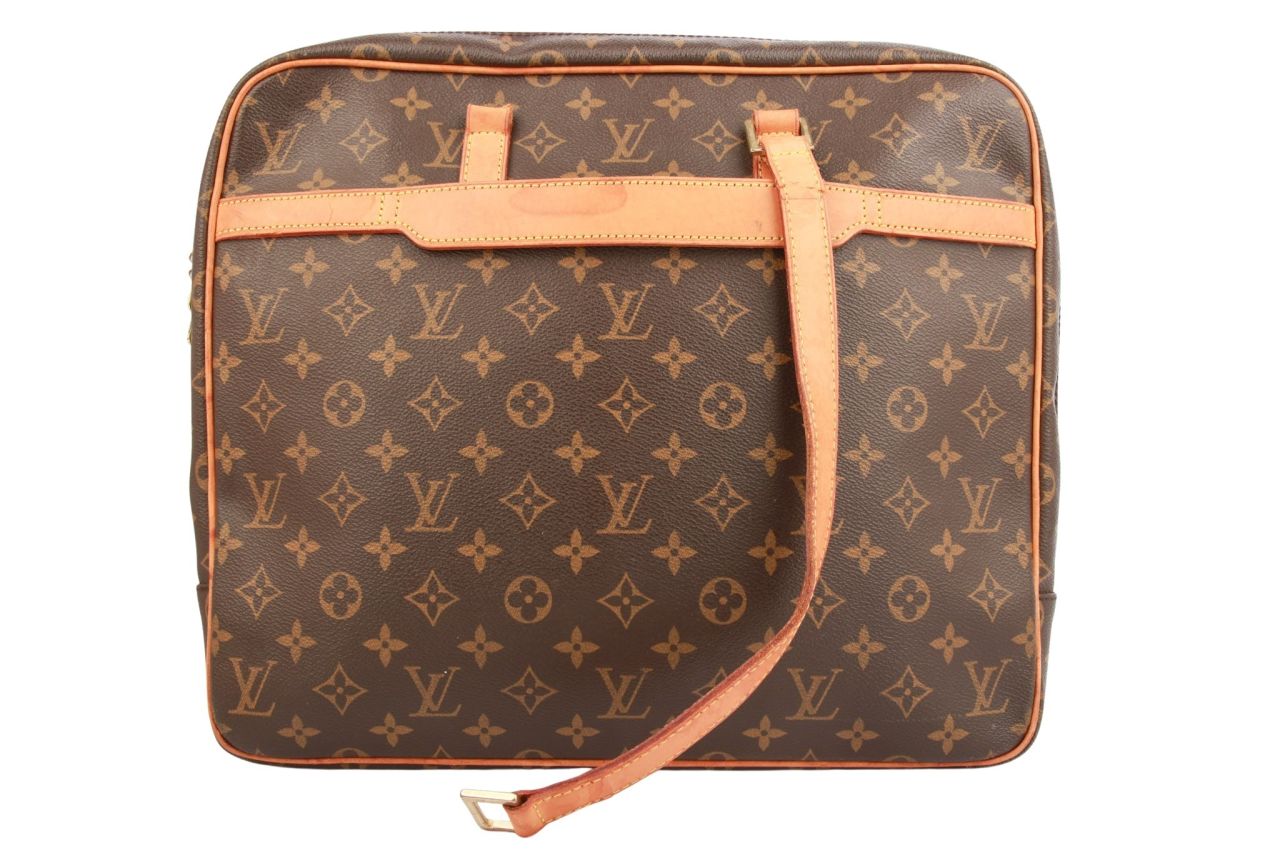 Louis Vuitton Porte Documents Monogram Canvas