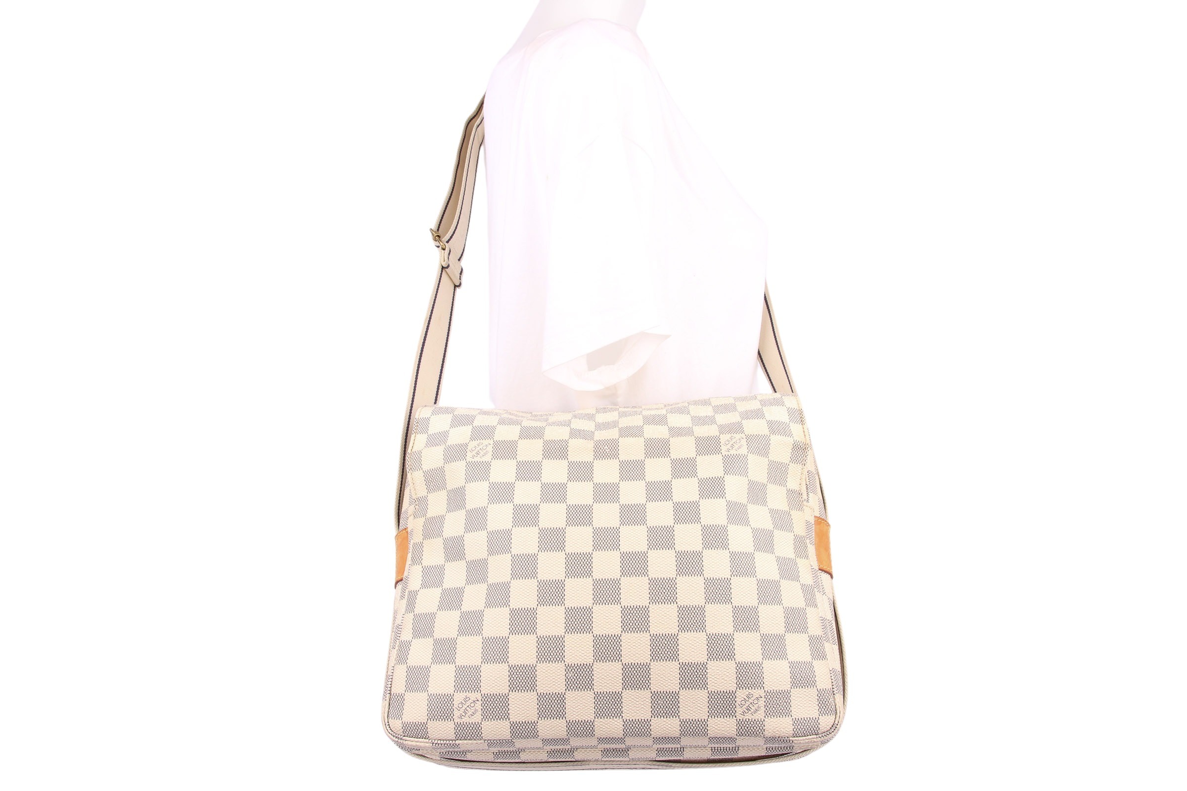 L23100640 Louis Vuitton Naviglio Damier Azur VR4CDMY CALI 102423 –  KimmieBBags LLC