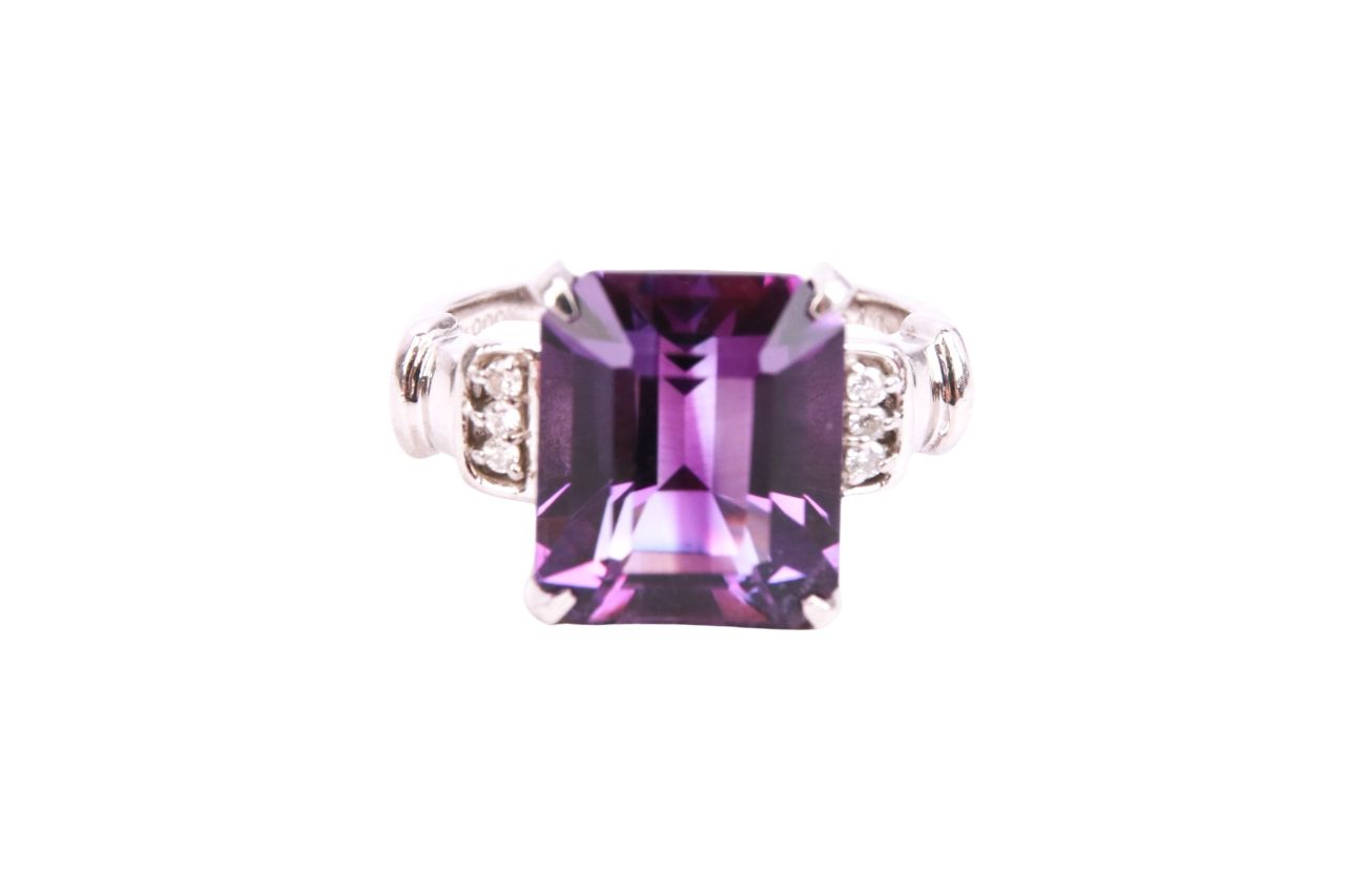 Vintage Ring Amethyst 5,4ct Platin mit 0,06ct Diamanten Gr. 51