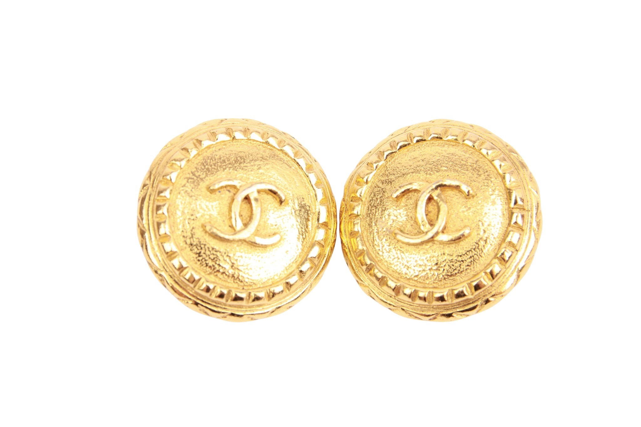 Chanel Vintage Clips CC Gold
