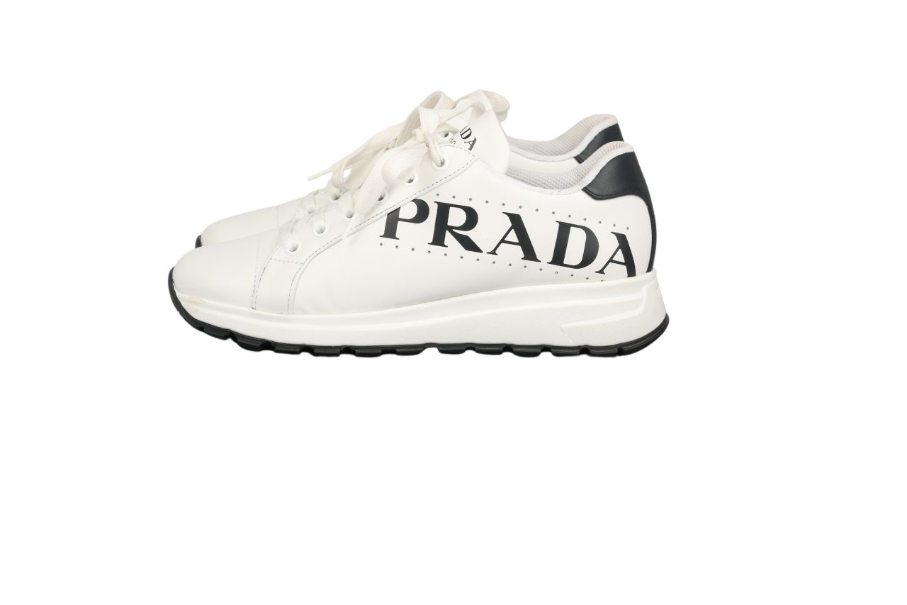 Prada Vitello Soft Sneaker Weiß Gr. 38