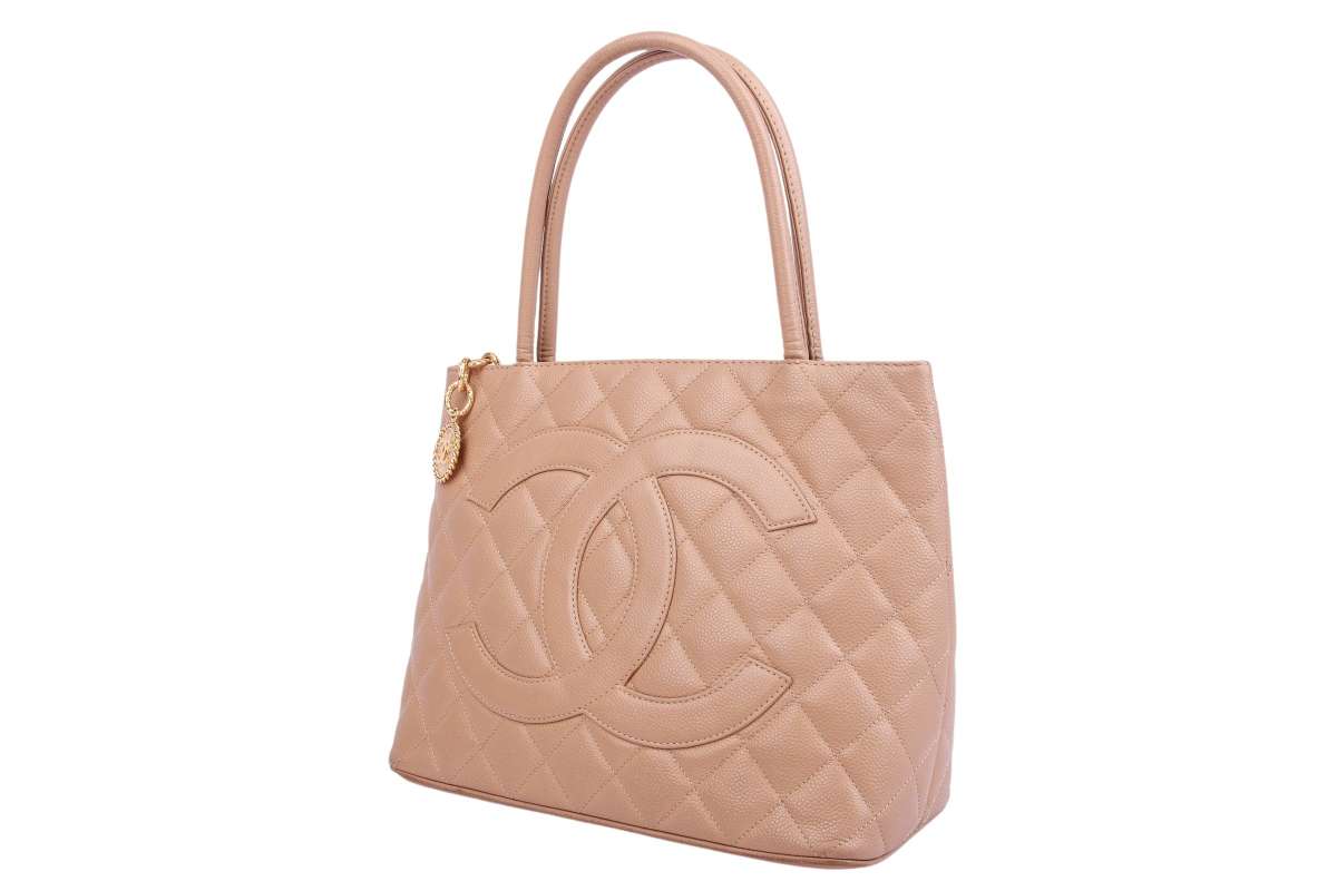 Chanel Medallion Bag Beige | Luxussachen.com