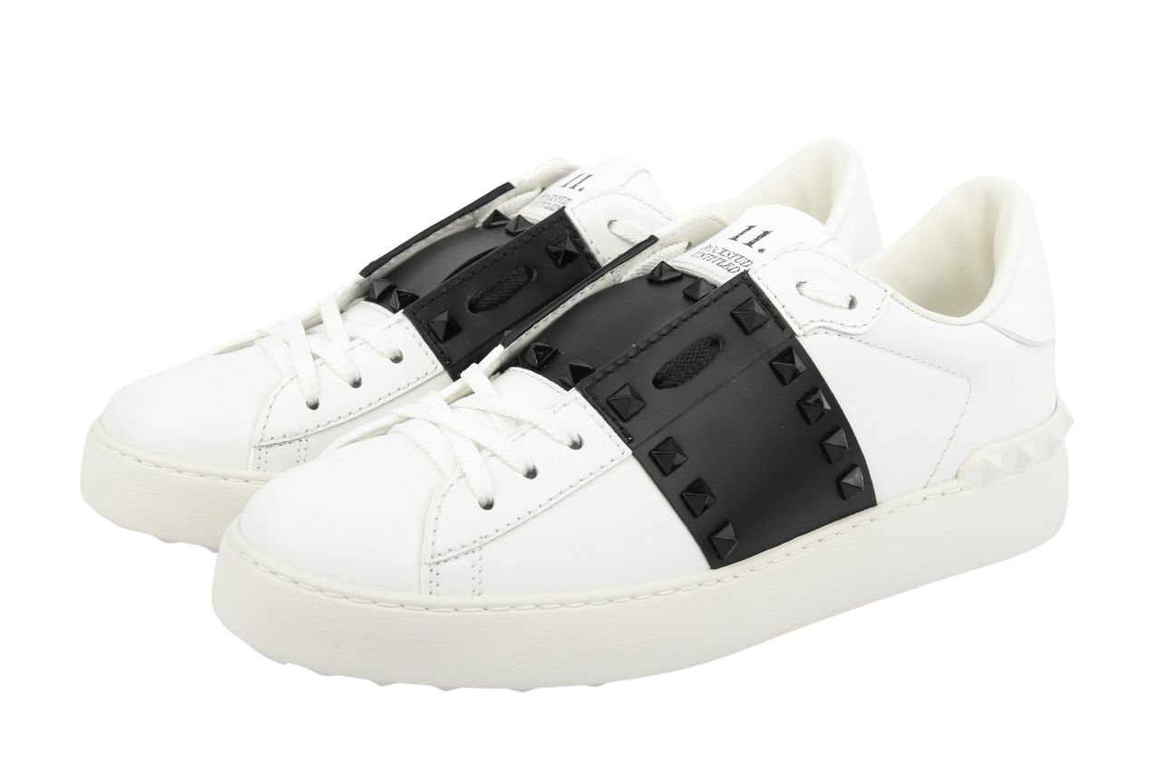 Valentino Garavani Rockstud Untitiled Sneaker Weiß Gr. 39