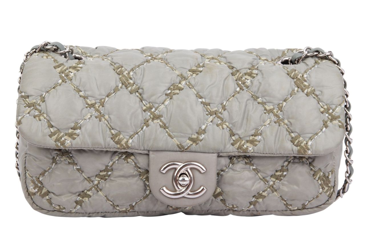 Chanel Puffy Shoulder Bag Grau / Hellgrün