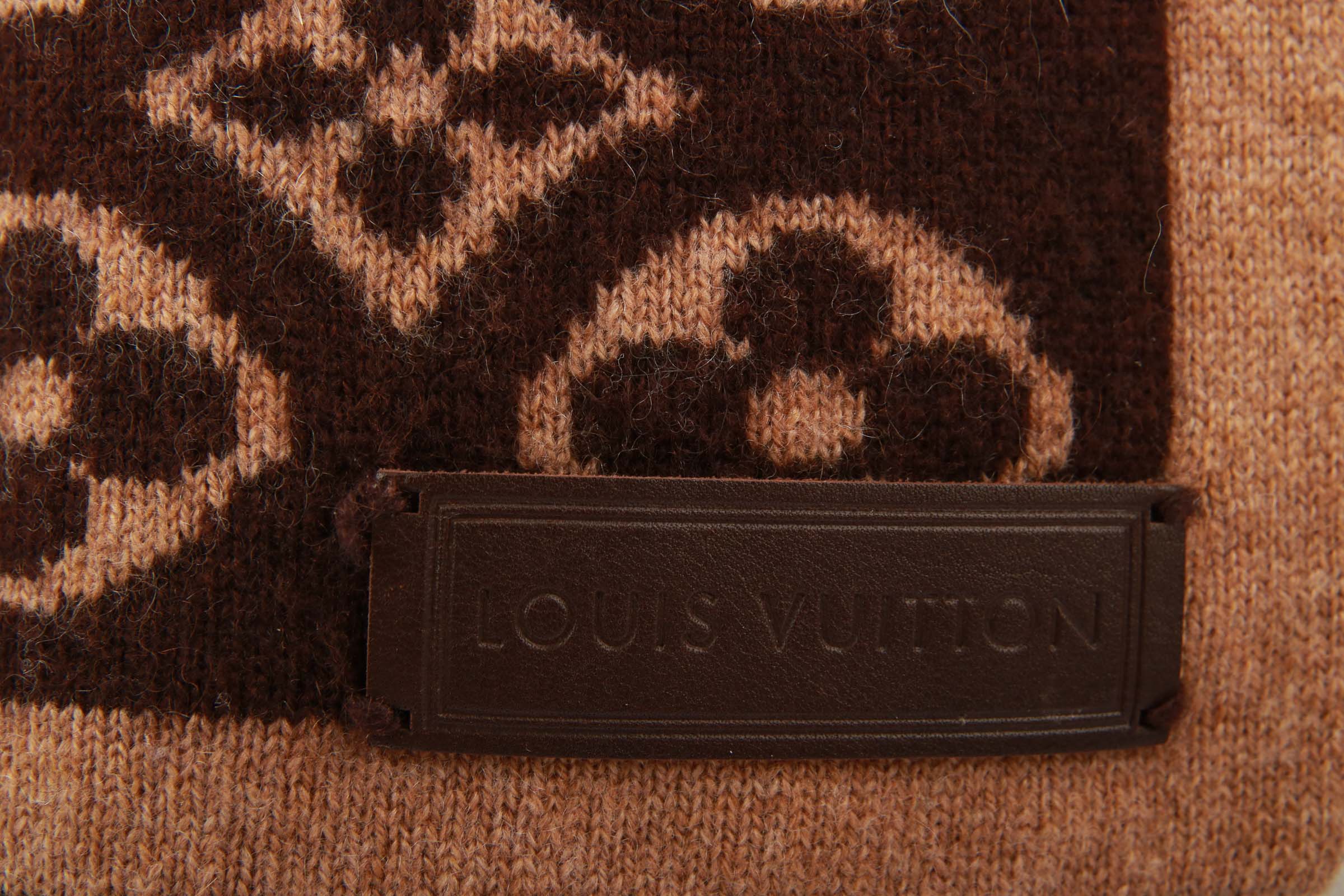 Louis Vuitton Schal & Mütze Monogram Cashmere Braun Beige