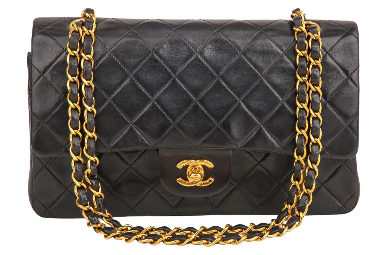 Chanel Classic Flap Bag Medium Schwarz