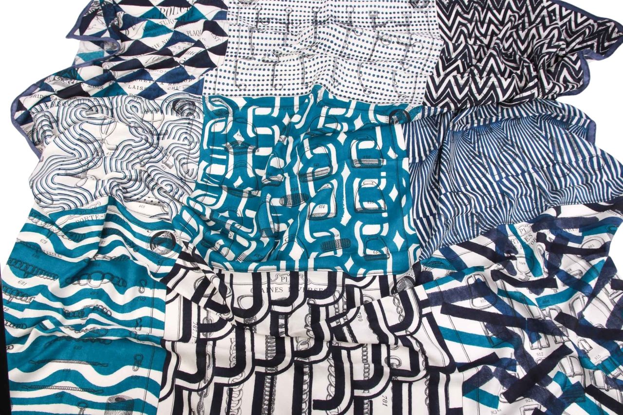 Hermès Schal Blau / Weiß 140 x 140 CM