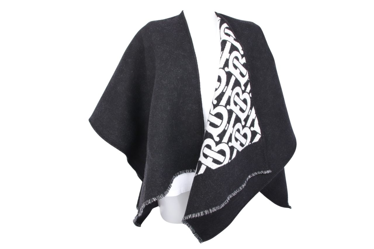 Gucci Poncho GG mit Fellbesatz