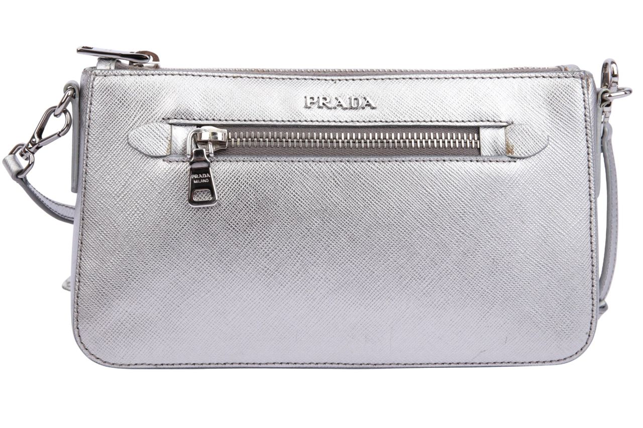 Prada Clutch Metallic Silber Inkl. Schultergurt