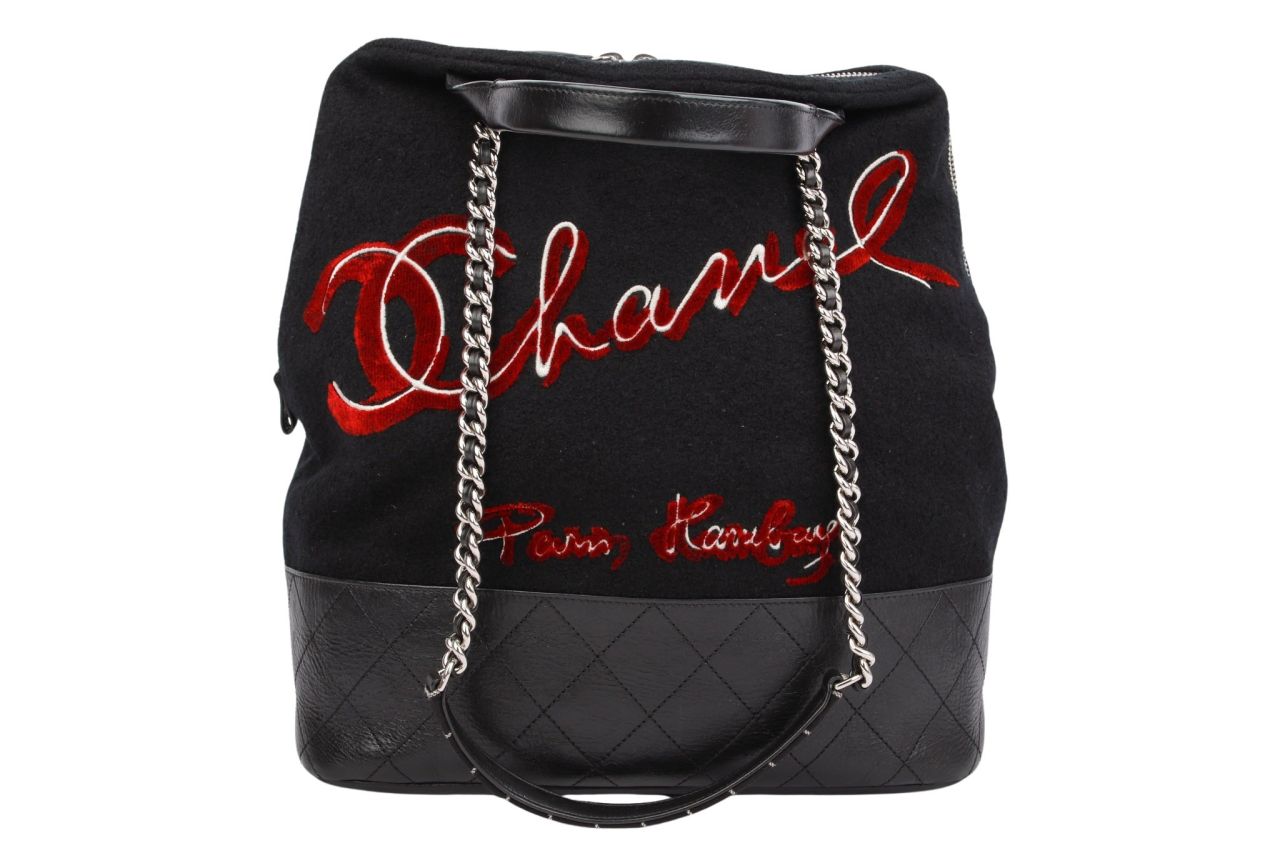 Chanel Beuteltasche Paris - Hamburg Wolle / Lammleder Schwarz