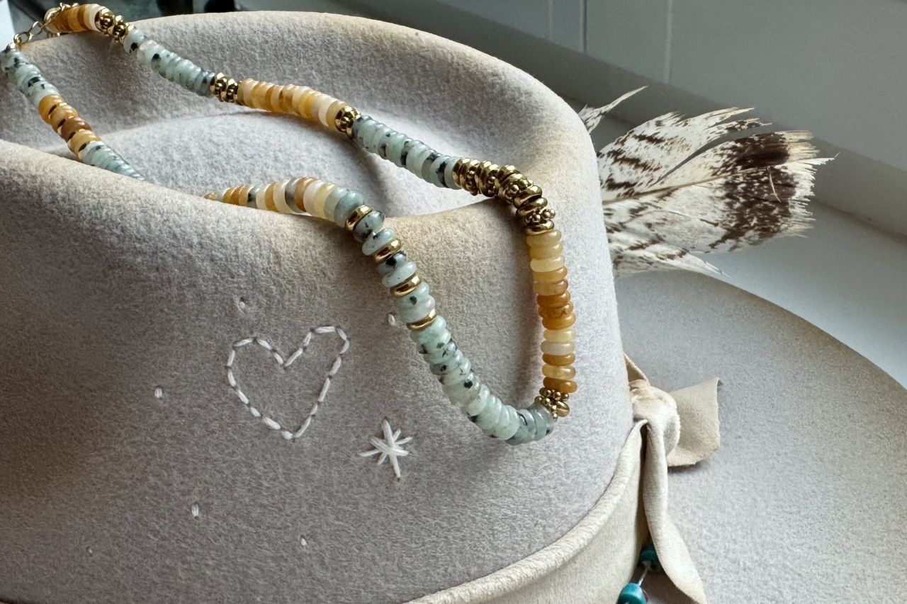 Luxuriös & Erdig Kette Sahara Hochwertige Natursteine