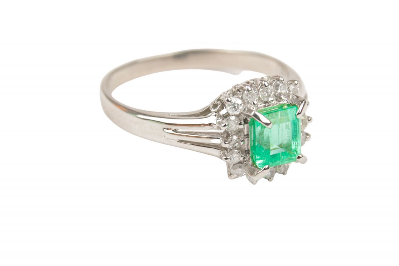 Vintage Platin Ring mit Smaragd und Diamanten Gr.53