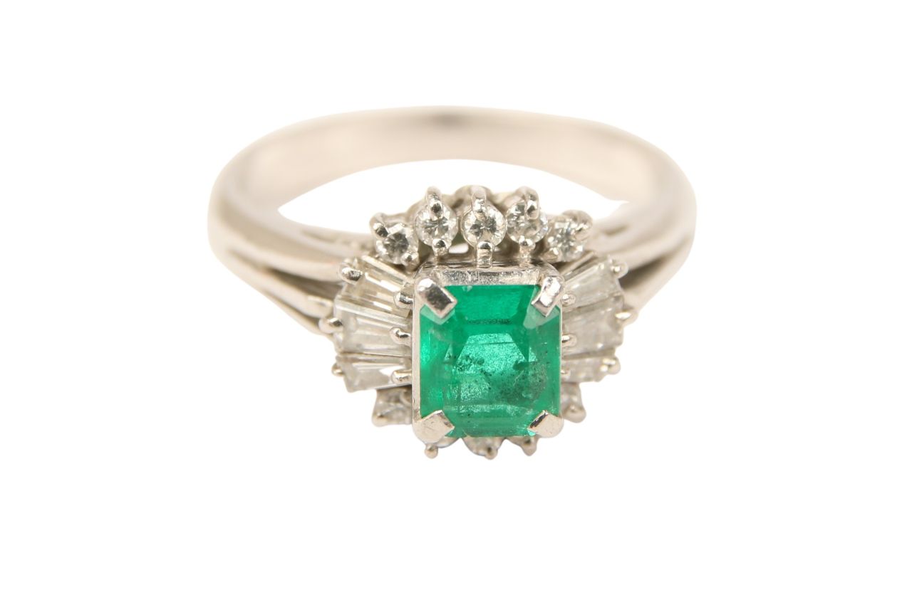 Vintage Ring Platin mit Smaragd und Diamanten Gr. 51