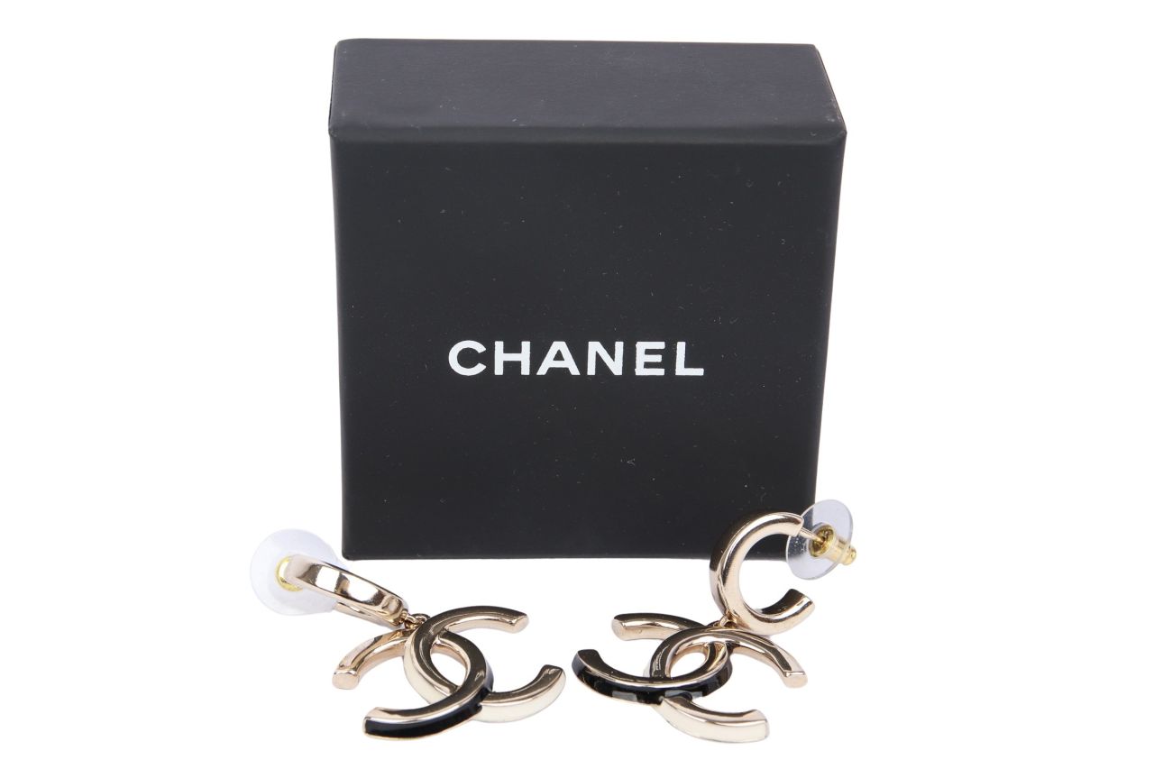 Chanel Ohrringe CC Silber